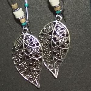 Leaf earrings